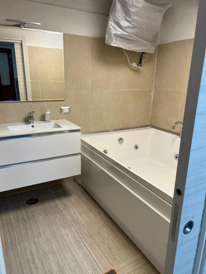 Petite Suite Наполи Екстериор снимка