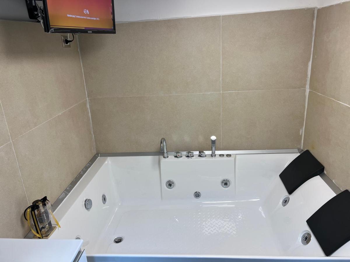 Petite Suite Наполи Екстериор снимка