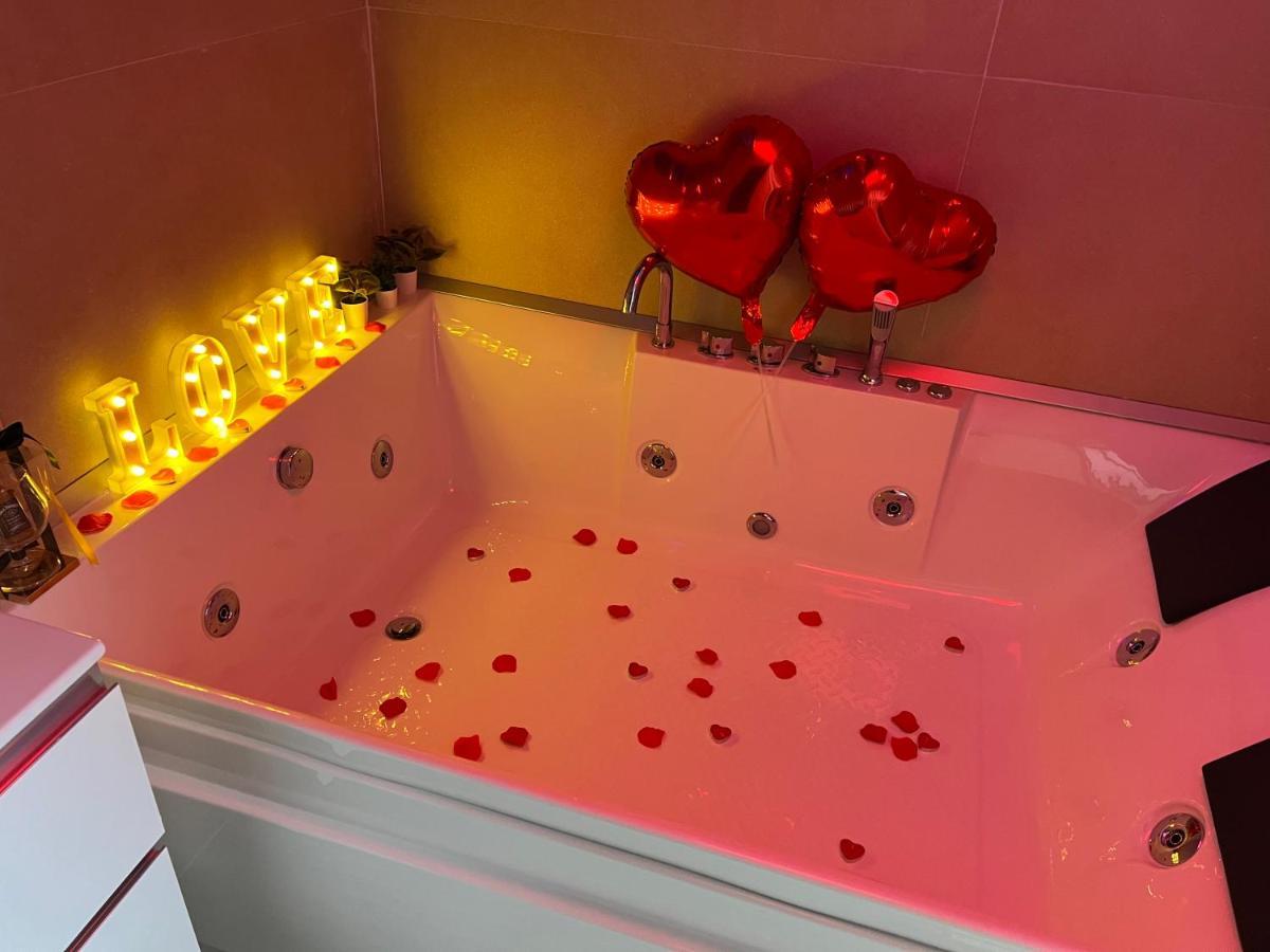 Petite Suite Наполи Екстериор снимка